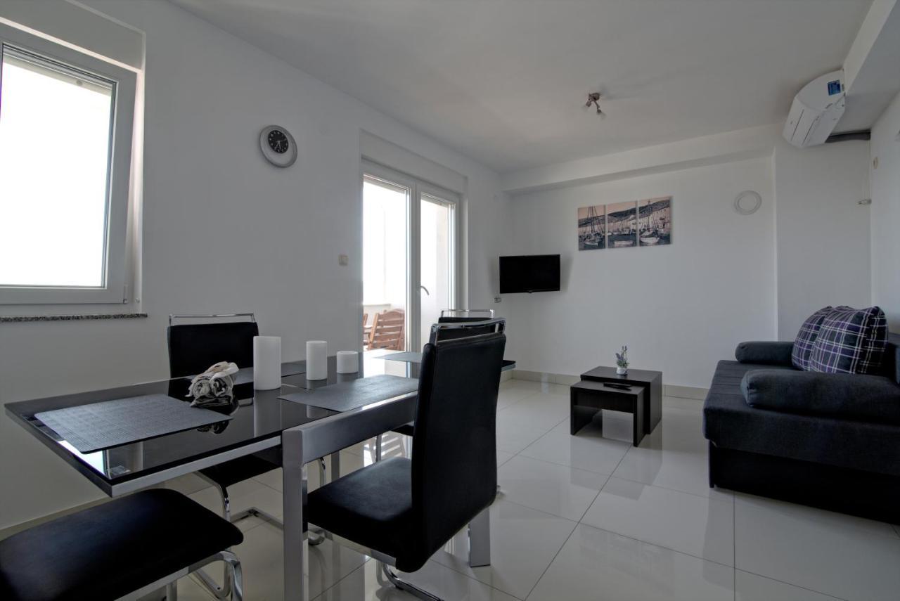 Apartments Maris Senj 2 Ngoại thất bức ảnh